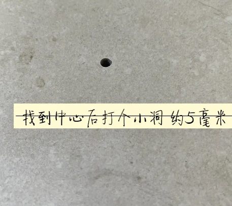 宁德瓷砖空鼓维修公司专业解答在瓷砖铺贴过程中，如果砂料搅拌不均匀，将会带来以下问题